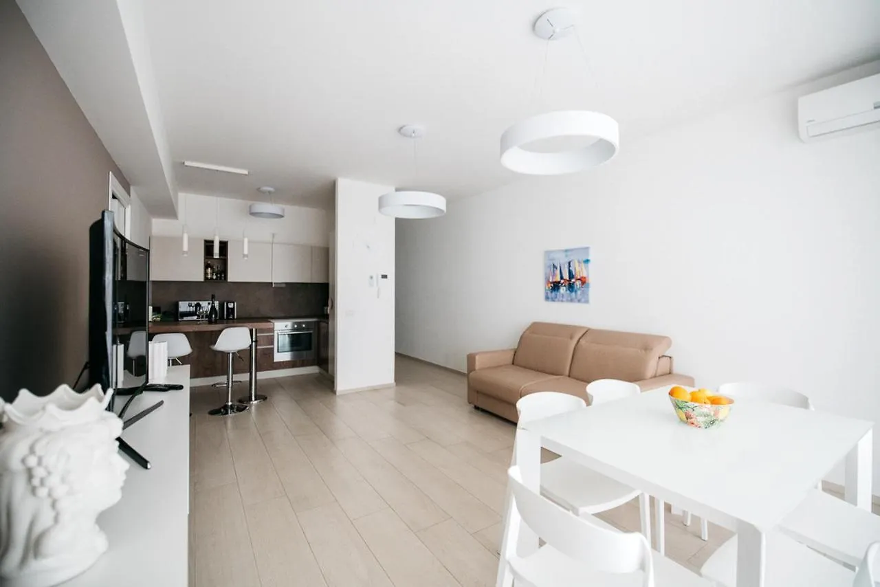 Diana - Taormina Minerva Luxury Apartment By Taormina Holidays