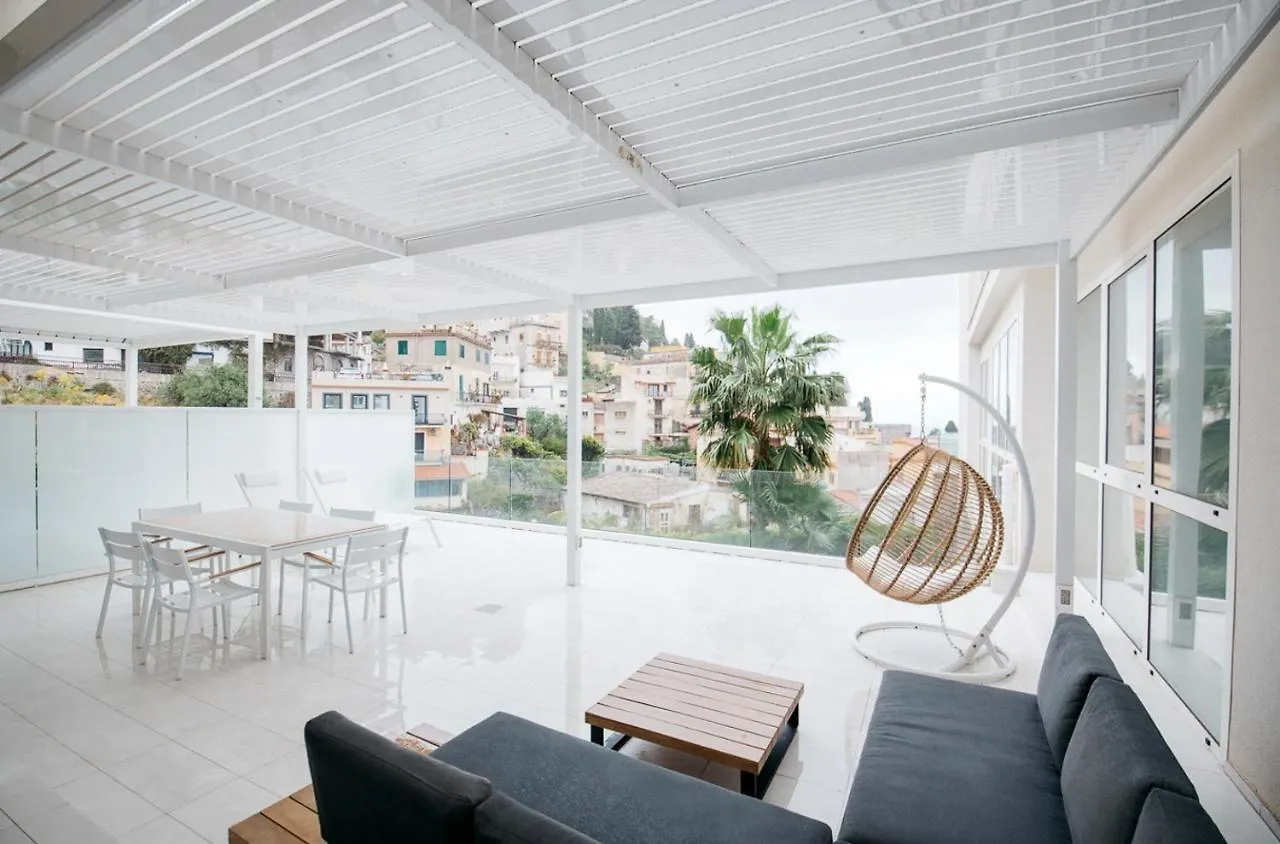 Diana - Taormina Minerva Luxury Apartment By Taormina Holidays Italy